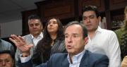Tuto sugiere que Paz y Lara se den la mano para evitar el quiebre de la democracia y urge convocar a la Iglesia