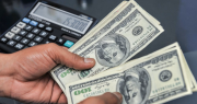 ¿A cuánto se cotizan el dólar referencial y el digital en Bolivia en este inicio de semana?