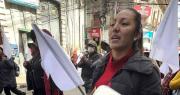 “¡Queremos trabajar!”: Con banderas blancas, gremiales marchan en el centro paceño para pedir que se resuelvan los conflictos