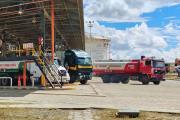 YPFB dispone 1,1 millones de litros de gasolina y 50.000 garrafas de GLP para El Alto-La Paz