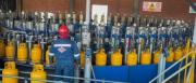 Un funcionario de YPFB y dos choferes son aprehendidos acusados de robar garrafas con gas de Senkata
