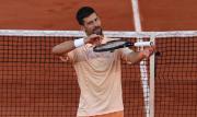 Djokovic cumple ante Royer para avanzar a tercera ronda en Roland Garros