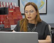 Investigadora chilena denuncia que redes como CLACSO y otras ONG promueven una militancia política en los sectores movilizados en Bolivia