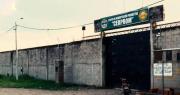 Queman los pies de dos reclusos usando alcohol en un centro penitenciario de Montero