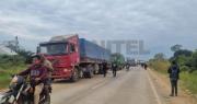 Bloqueo en San Julián cumple 17 días y están en riesgo los insumos productivos