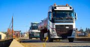 Bloqueos: YPFB reconoce abastecimiento de combustible parcial en La Paz y dice que hay varias cisternas varadas