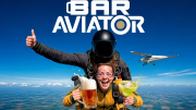 Saltos en paracaídas, cervezas y margaritas gratis por un año: Con esta campaña inédita Aviator inaugura su nuevo BAR