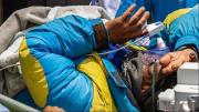 Comiendo chocolate y masticando hielo: el guía dado por muerto en el Everest relató a la BBC cómo sobrevivió seis días en la montaña más alta del mundo