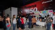 Alcaldía cruceña habilita punto de vacunación contra la influenza en la Feria del Libro