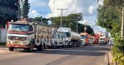 Se registran filas de camiones en busca de diésel en surtidores de Santa Cruz este fin de semana
