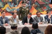Paz promulga la ley que regula los Estados de Excepción y advierte a narcoterroristas que caerán como Marset