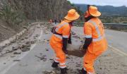 ABC denuncia graves daños en carreteras de Cochabamba por bloqueos y uso de explosivos