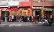 Panificadores de La Paz están en paro y suman las filas en busca del alimento