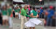 Video: pareja de abuelitos conquista las redes bailando en la previa al Mundial 2026