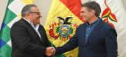 Tras la renuncia de Beatriz García, Rodrigo Paz posesionó a Erick Sajinés como titular de Educación