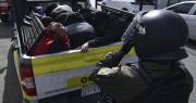 Dictan detención domiciliaria a siete acusados por daños a una patrulla policial y a sede de choferes