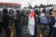 Manifestaciones y violencia marcan el partido inaugural de la Copa del Mundo 2026