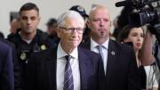 Bill Gates testifica que Epstein intentó chantajearlo