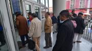 Gobierno y choferes se reúnen para analizar un fondo para el sector y medidas de alivio financiero