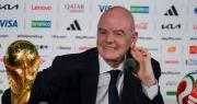 Infantino ironiza con la ausencia de Italia: “Con 64 equipos, quizás clasifique”