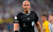 FIFA designó al árbitro de la final de Catar para el debut de Argentina en el Mundial