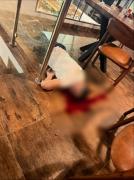 Ejecutan con más de cinco disparos a sujeto en un restaurante en Equipetrol