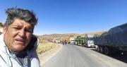 Choferes varados en Sayari piden al gobernador Loza se permita un “paso humanitario”