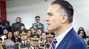 Justiniano a FFAA: “Bolivia espera de ustedes serenidad en la crisis, firmeza en la decisión, (…) y lealtad absoluta a la Constitución”