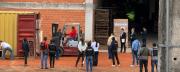 Toman muestras de madera en allanamiento a inmueble
