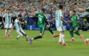Triplete de Messi y contundente triunfo frente a Argelia: Argentina avisa que quiere repetir la gloria