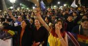 Cabildo de Cochabamba declara ‘persona no grata’ al gobernador Loza y exige al Gobierno liberar las carreteras