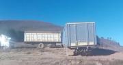 “Es bastante duro”, choferes dejan registro de la riesgosa travesía que realizan para evitar bloqueos con rutas alternas