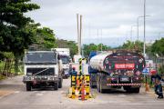 Filas reaparecen en surtidores cruceños; mientras YPFB asegura normalización de gasolina en 48 hrs