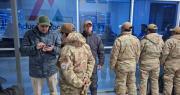 Los cinco militares bolivianos retenidos en Chile retornaron al país, pero sin su armamento