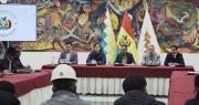 Gobierno y dirigentes de la COB reinstalan diálogo tras 50 días de bloqueos