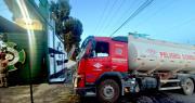 YPFB habilita punto móvil de venta de gasolina en el Regimiento Ingavi de El Alto