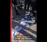 Aprehenden a sujeto en operativo de desbloqueo tras encontrarle una “gran cantidad de dinero” en efectivo