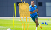Neymar no descansa y acelera su preparación para el partido contra Escocia
