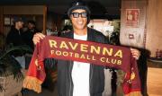 Ronaldinho vuelve al fútbol para jugar en tercera división de Italia