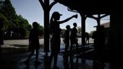 Francia: 2.000 escuelas afectadas por la ola de calor con termómetros que marcan 43°