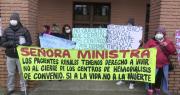 Pacientes renales marchan para exigir que se cancele la deuda de más de seis meses con hospitales cruceños