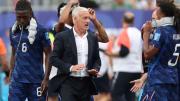 Deschamps se pierde duelo ante Noruega por funeral de su madre