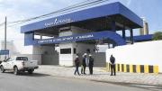 Denuncian que personas con antecedentes de robo fueron contratadas en la Aduana