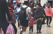 Habilitan código QR para agilizar permiso de viaje a menores de edad