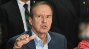 Tuto le responde a Evo y le atribuye la crisis: Tú y Tilín se farrearon los dólares