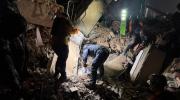 Equipo boliviano logra rescatar cadáveres en escombros de edificios en Venezuela