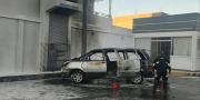 Explosión de un vehículo desata incendio en un surtidor de Cochabamba