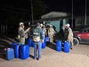 Más de 7.400 litros de combustibles acopiados y transportados de manera irregular fueron decomisados en Beni