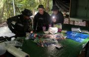 Operativo en el Chapare: Aprehenden a tres colombianos con arsenal y a un subteniente del Ejército por desvío de material bélico