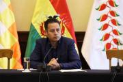 Lara asegura que una oficina familiar decide la comunicación del Gobierno y pide proteger a exministro